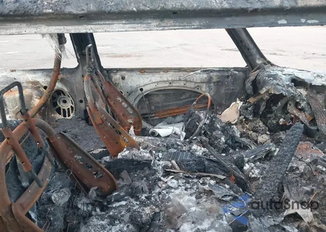 2005 Mini Cooper z USA, uszkodzony, nr VIN WMWRC33415TJ67078